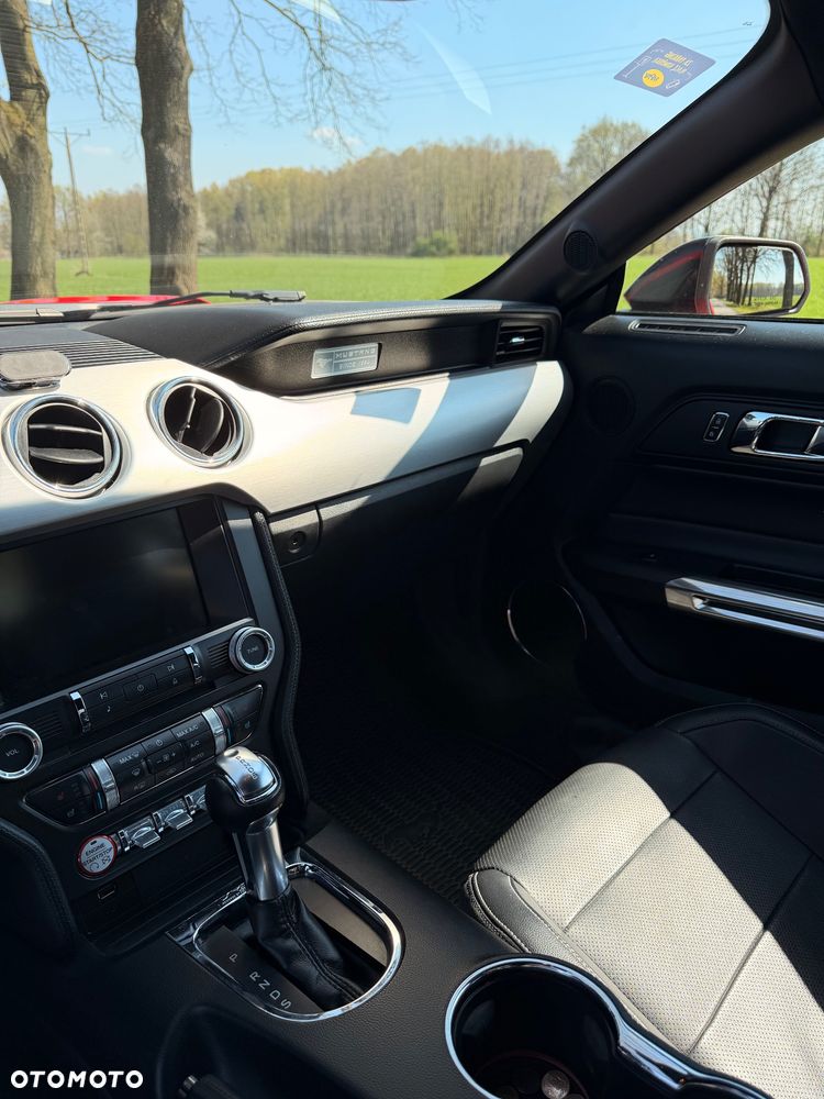 Ford Mustang 5.0 V8 GT - 16