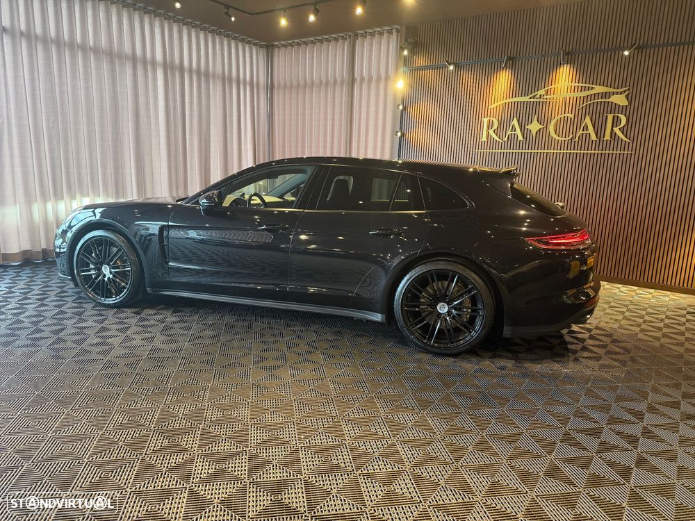 Porsche Panamera Sport Turismo 4 E-Hybrid Platinum Edition - 4