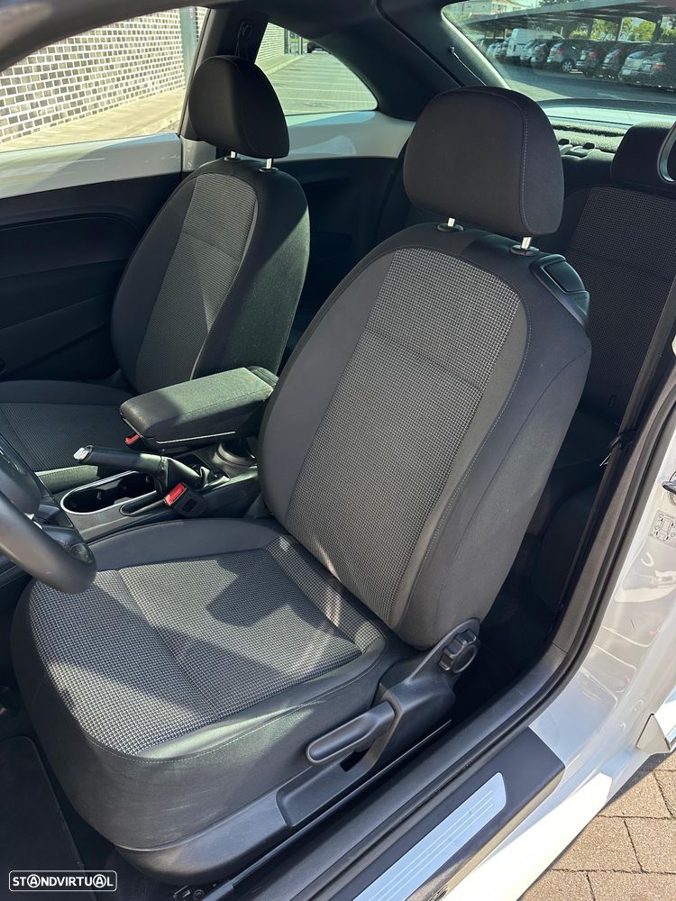 VW New Beetle 1.6 TDi Design - 13