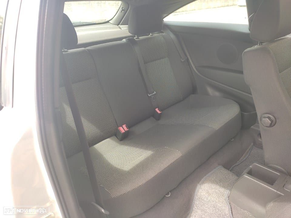 Opel Astra GTC 1.3 CDTI - 8