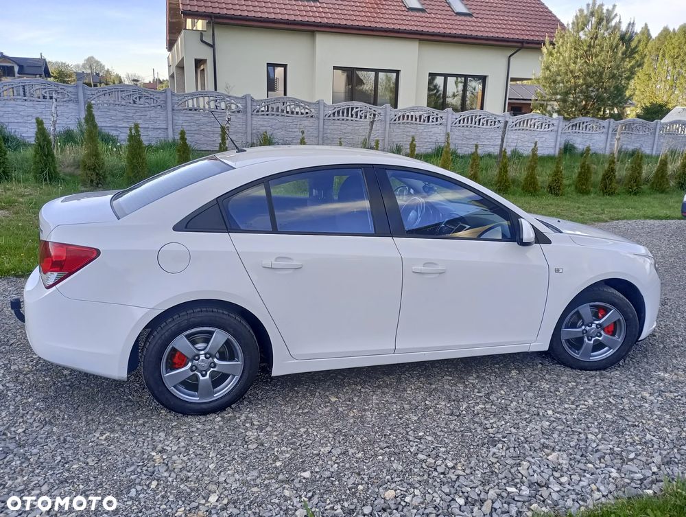 Chevrolet Cruze 1.8 LT - 3