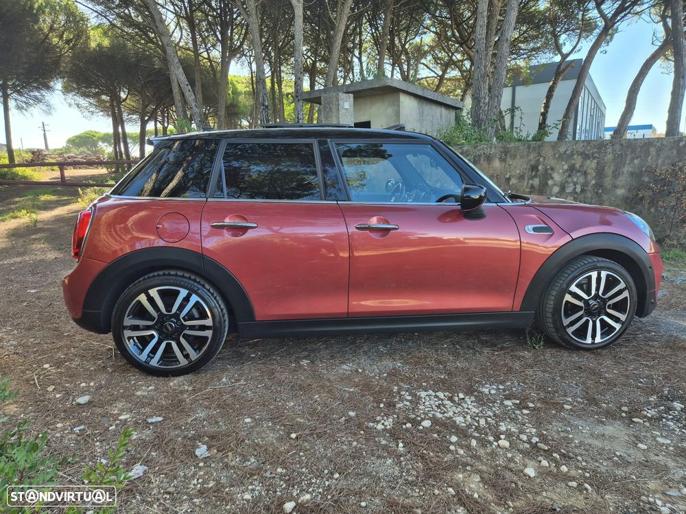 MINI 5 Portas Cooper Aut. 60 Years Chili - 4