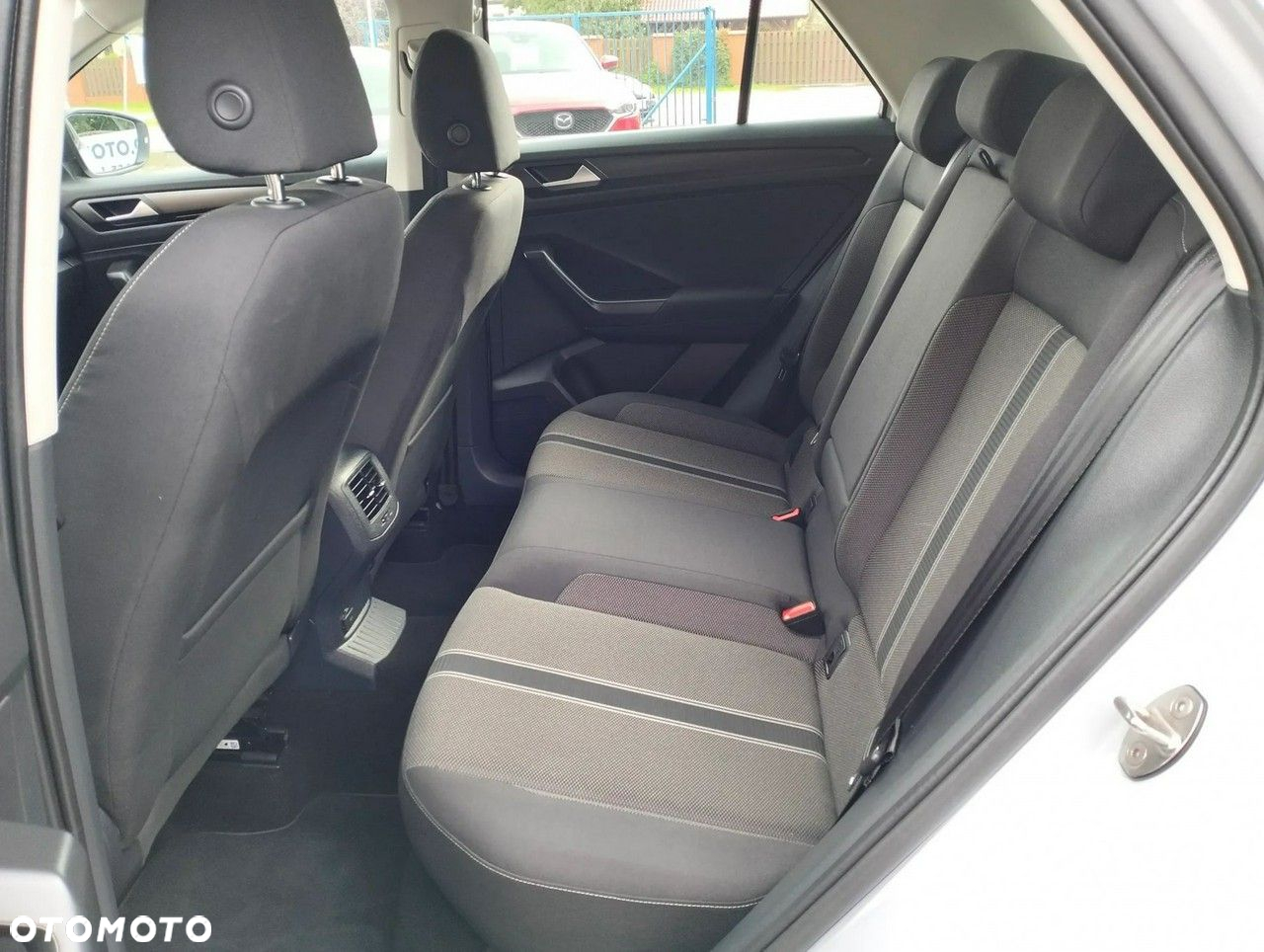 Volkswagen T-Roc 1.5 TSI GPF ACT Active - 27