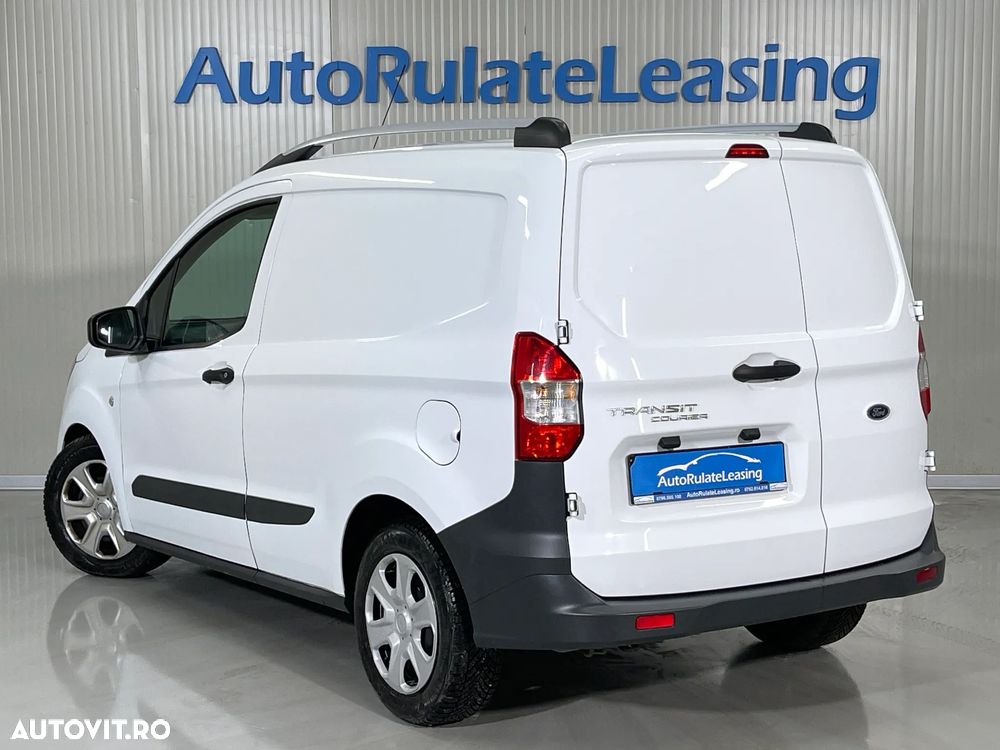 Ford Transit Courier - 4