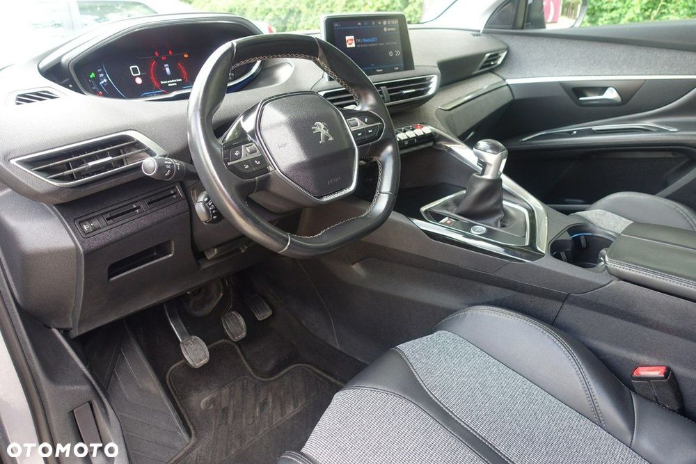 Peugeot 3008 - 8