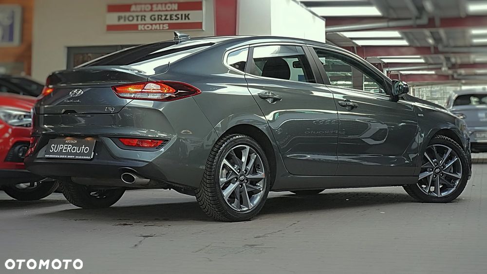 Hyundai i30 1.5 T-GDI 48V Smart DCT - 12