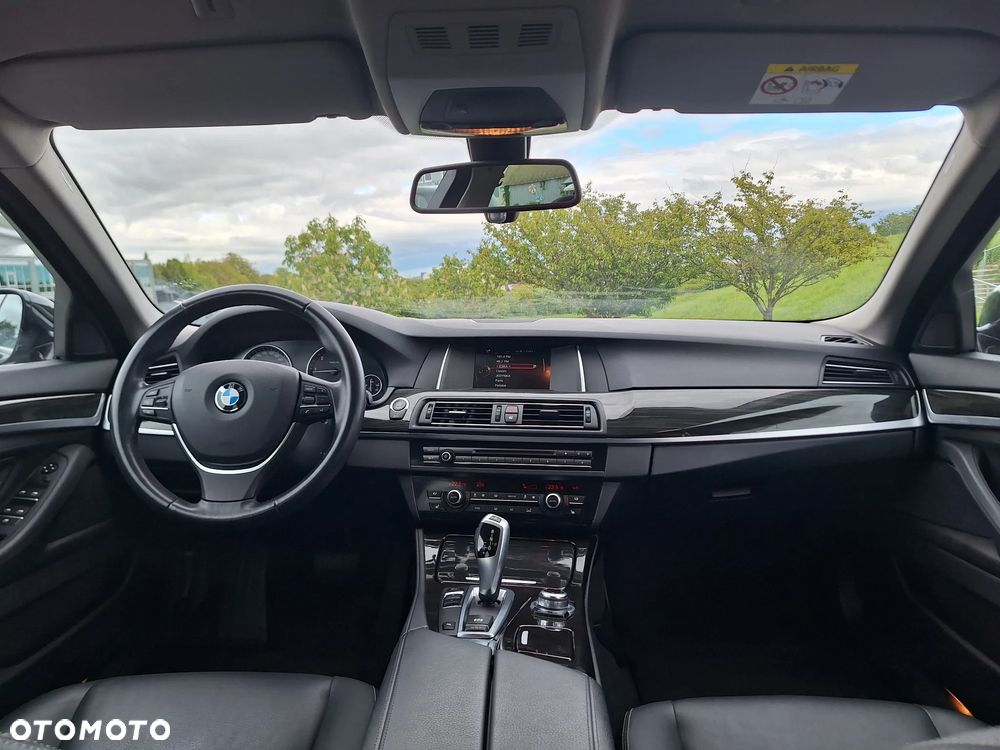 BMW Seria 5 520d Luxury Line - 25