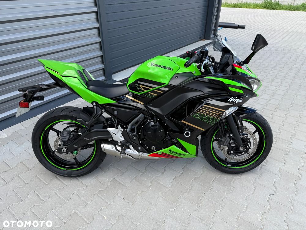 Kawasaki Ninja - 4
