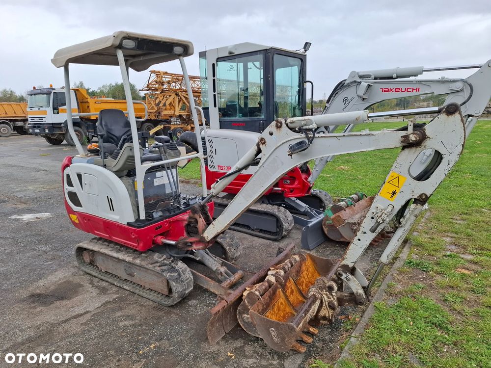 Takeuchi TB216 - 1