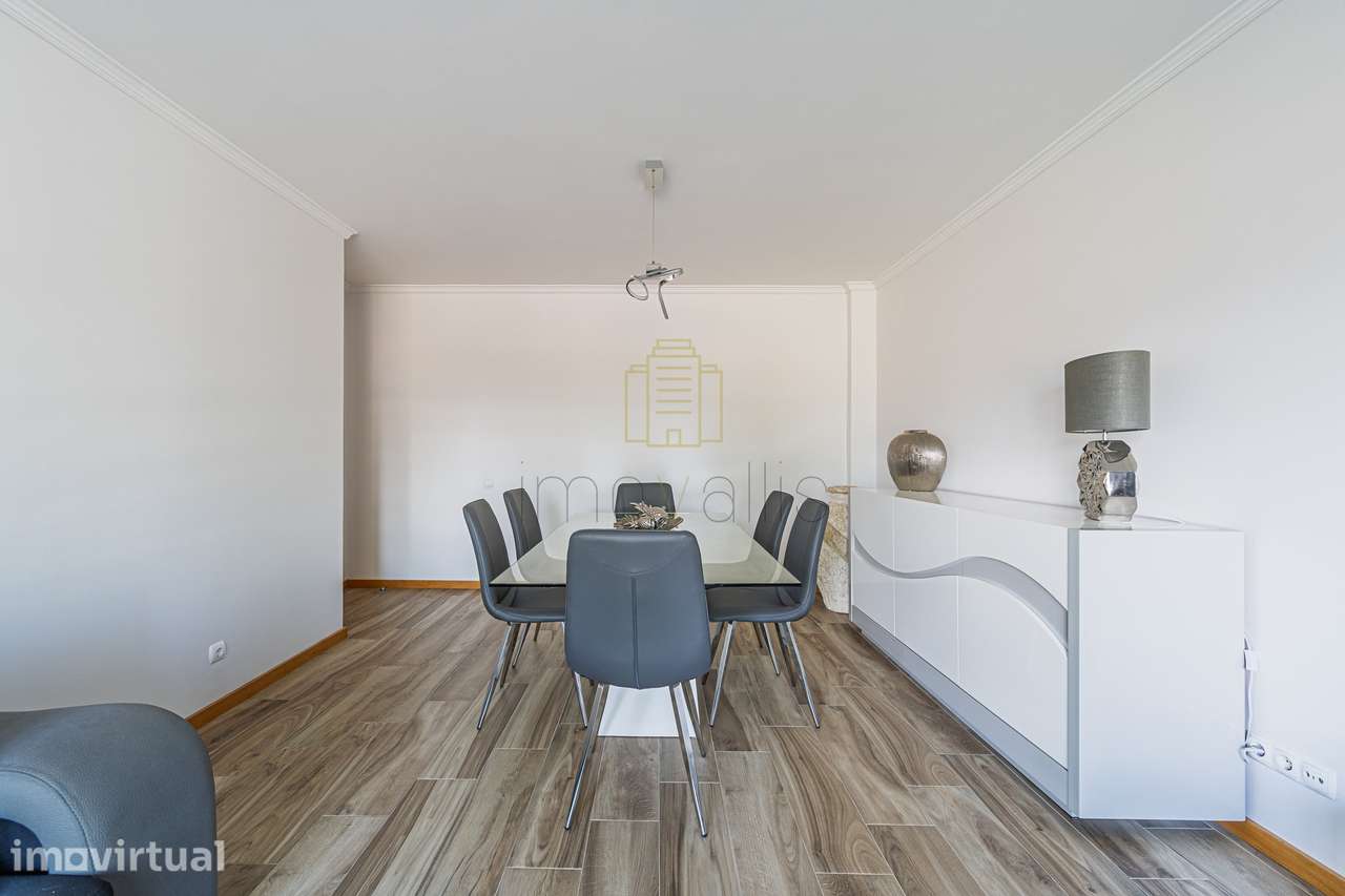 Apartamento T2 à venda na Rua Gonçalo Velho, VALONGO - Grande imagem: 3/24