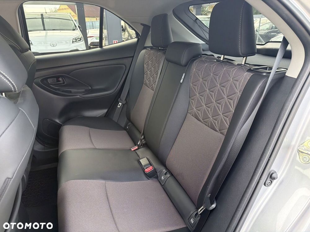 Toyota Yaris Cross Hybrid 1.5 Executive AWD - 15