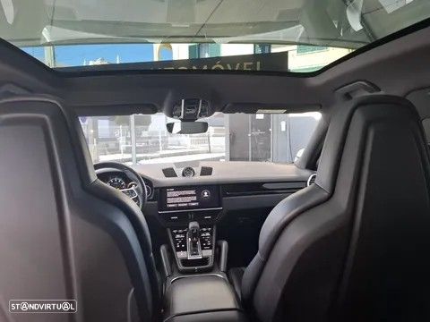 Porsche Cayenne Coupé E-Hybrid Platinum Edition - 34