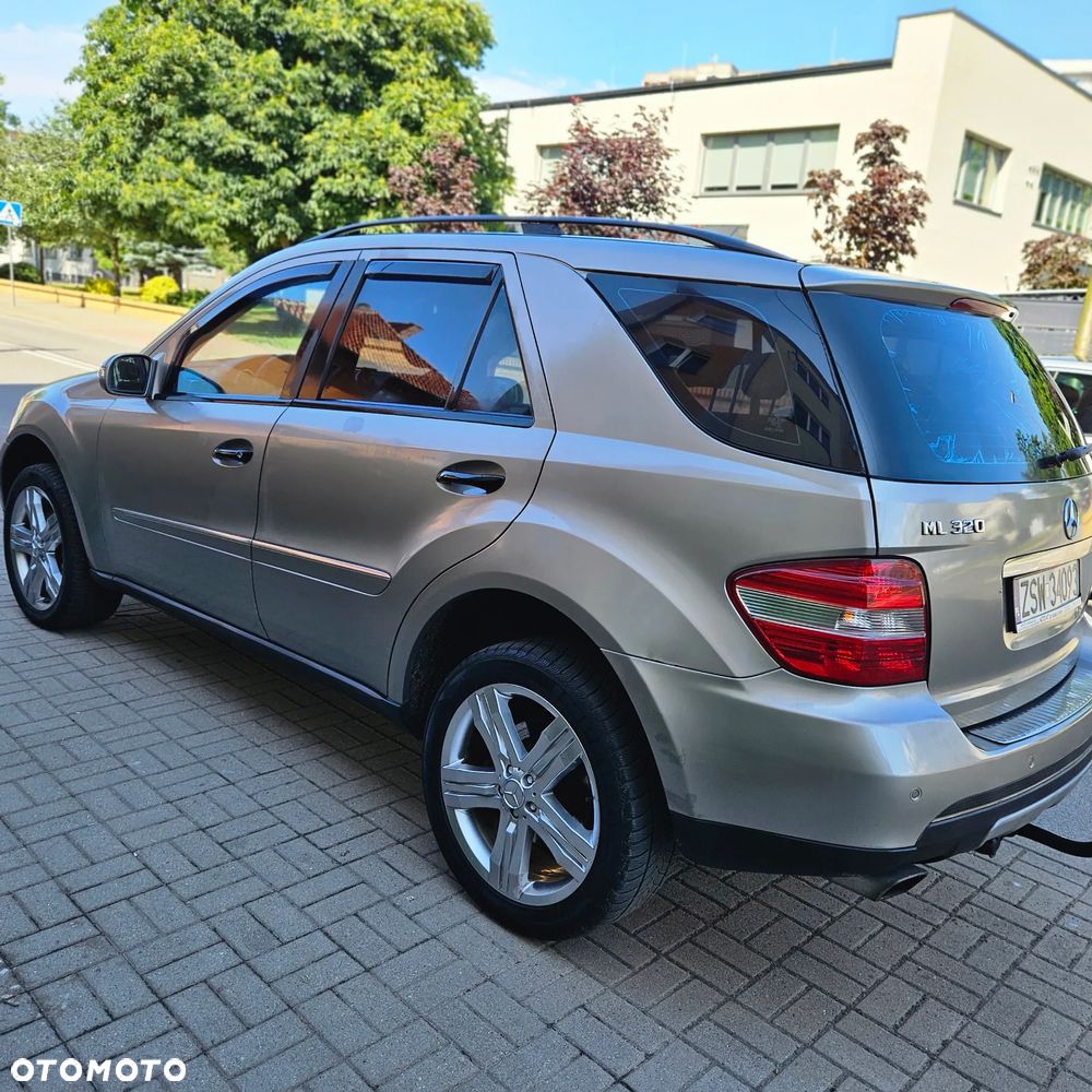 Mercedes-Benz ML 320 CDI 4Matic 7G-TRONIC - 13