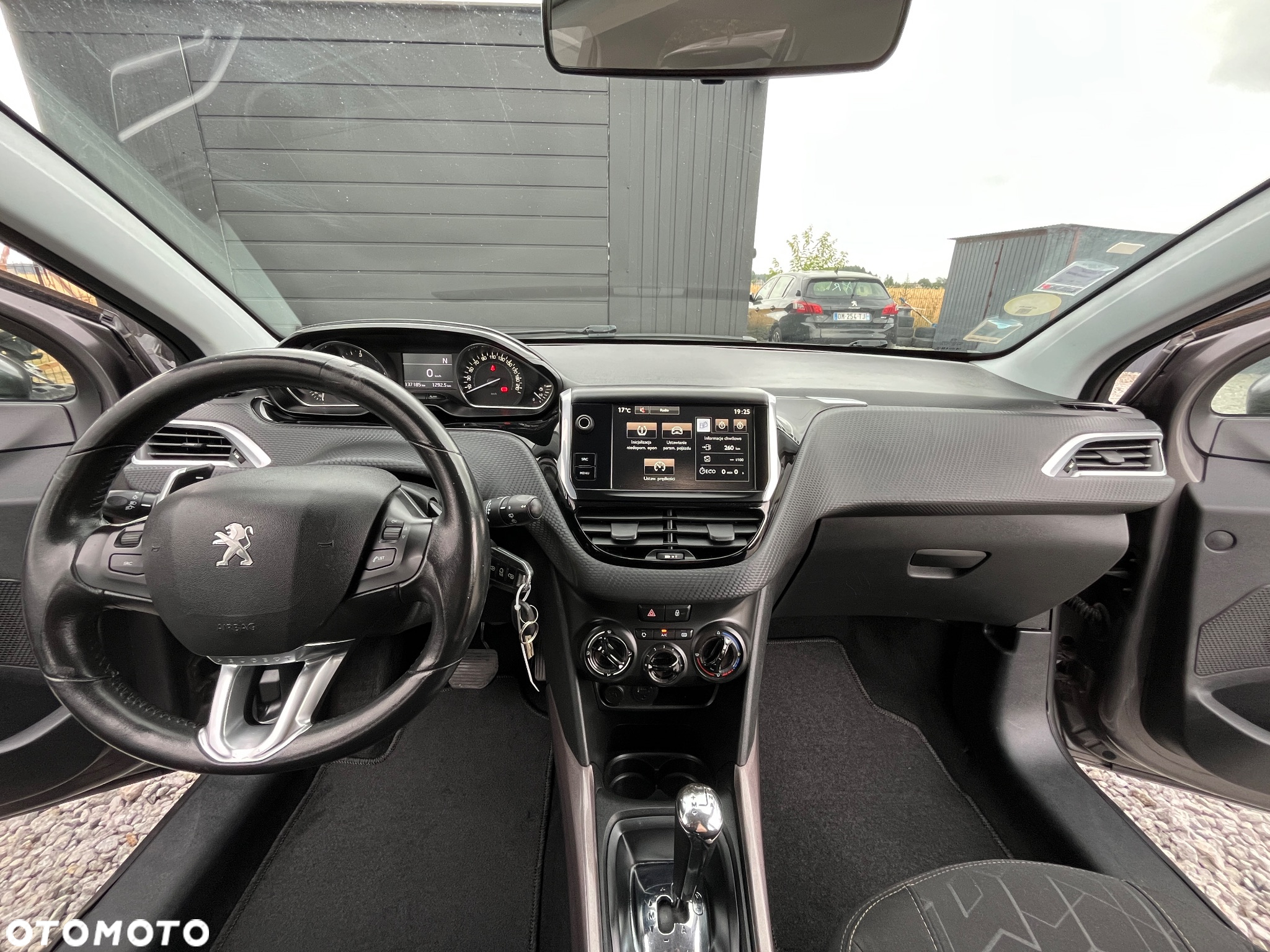 Peugeot 2008 e-HDi FAP 92 ETG6 STOP & START Allure - 14