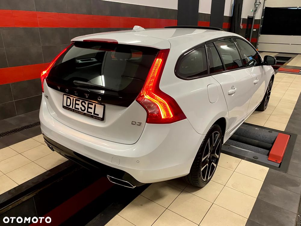 Volvo V60 D3 Inscription - 13