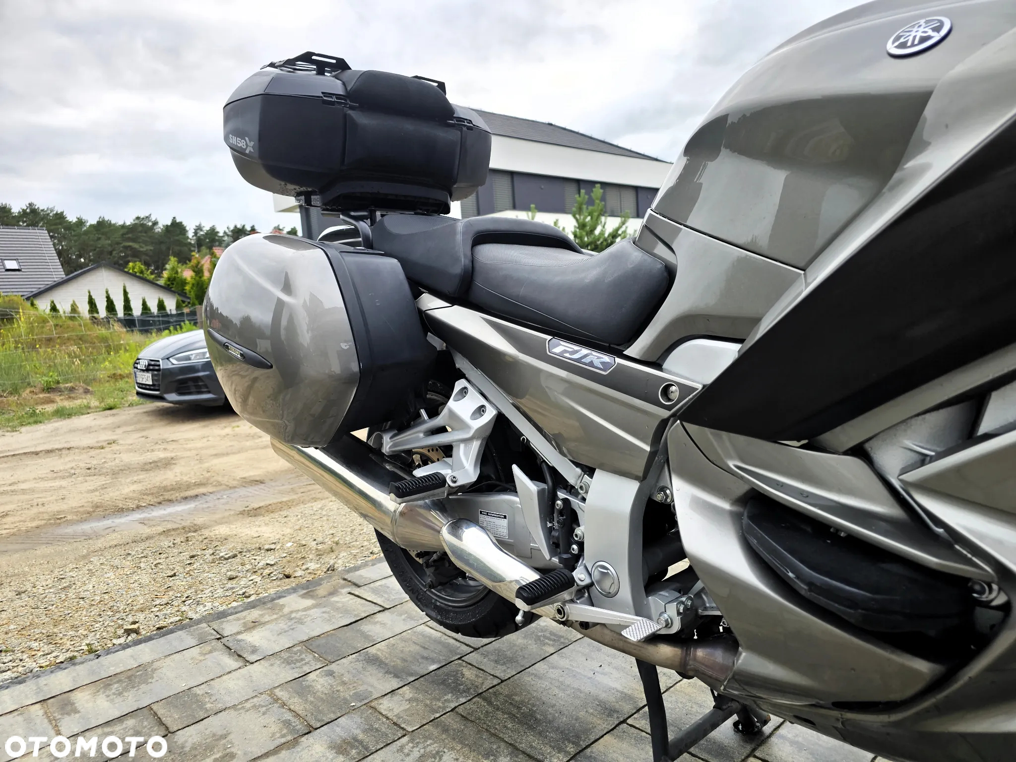 Yamaha FJR - 7