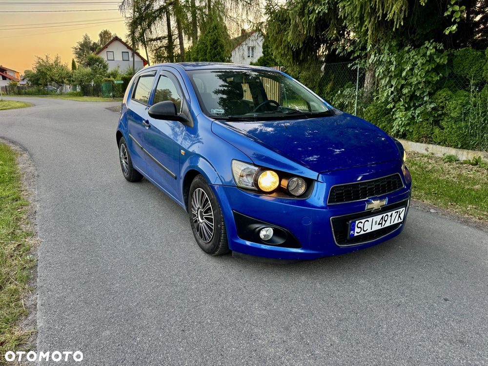 Chevrolet Aveo - 4
