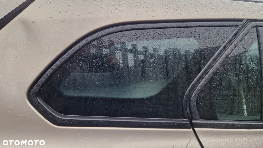 FIAT TIPO II KOMBI SZYBA KAROSERYJNA PRAWY TYŁ - 1