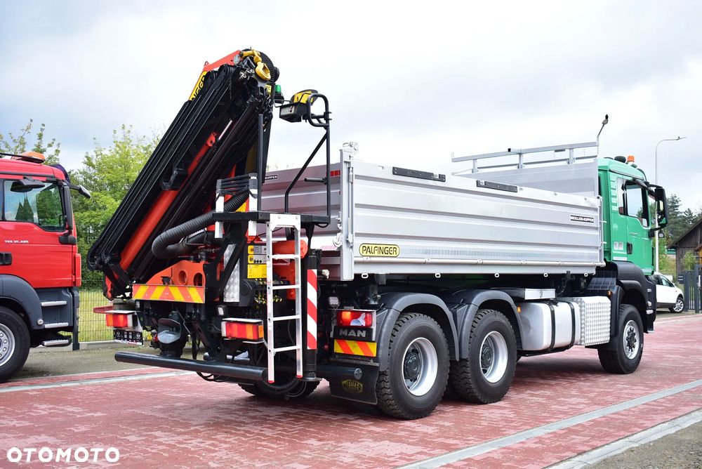 MAN TGS 33.480 6x6 BB Wywrotka 3 Stronna Meiller-Kipper + Palfinger PK 22002 EH/ 5 i 6 Funkcja/ Pilot/Czołownica/ Akcja zima/ Pod odśnieżanie/ Winterdienst/Kran/ Crane/ HDS / Sprowadzony ! - 37