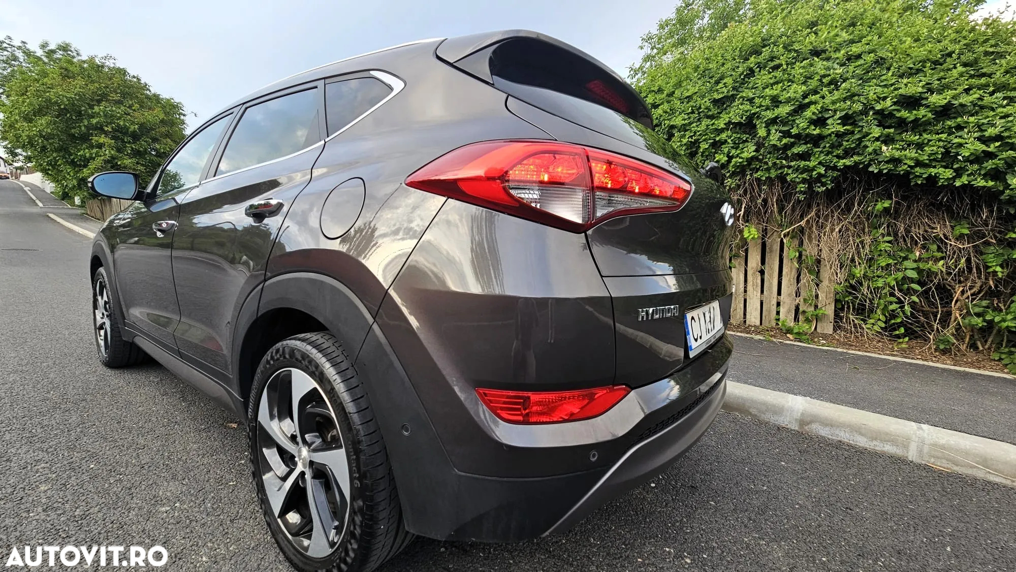 Hyundai Tucson 2.0 CRDI 4WD 6AT Premium+ - 29
