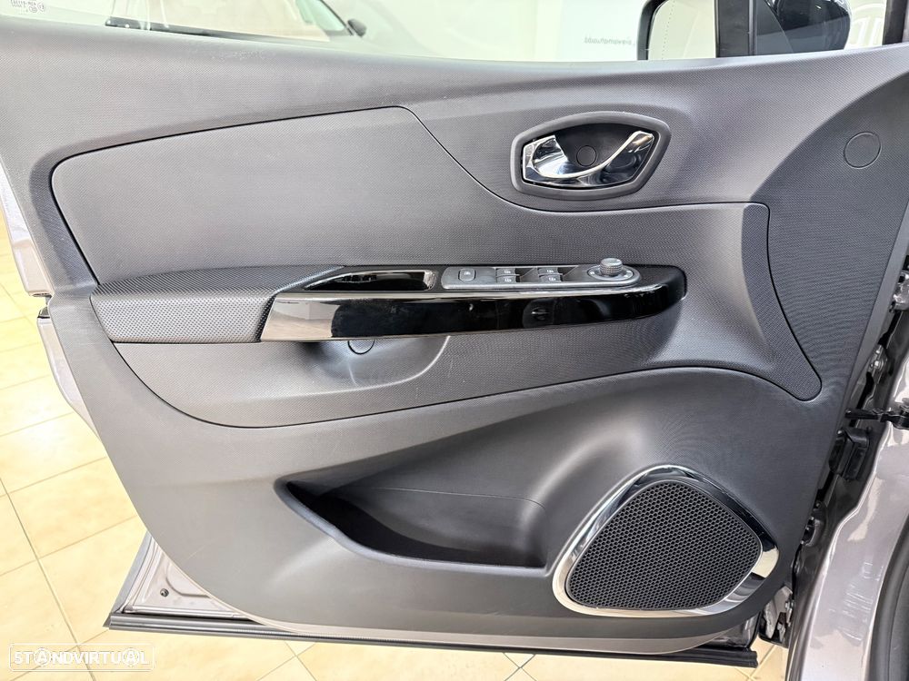 Renault Captur ENERGY TCe 120 EDC Luxe - 20