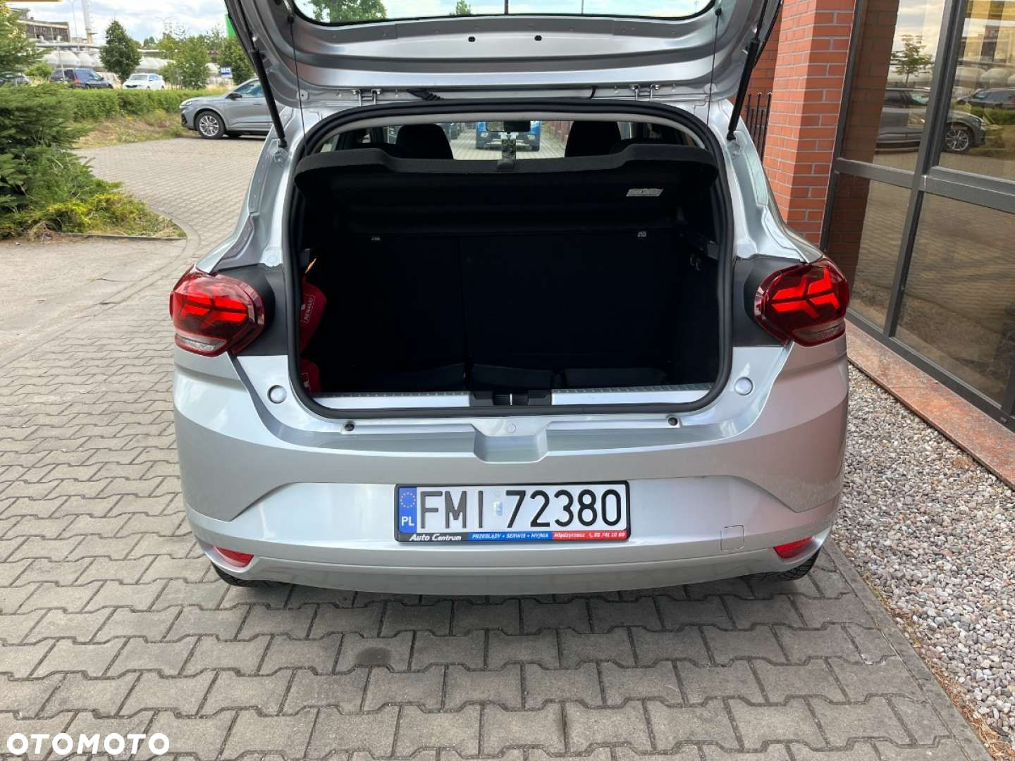 Dacia Sandero TCe 90 Comfort - 24