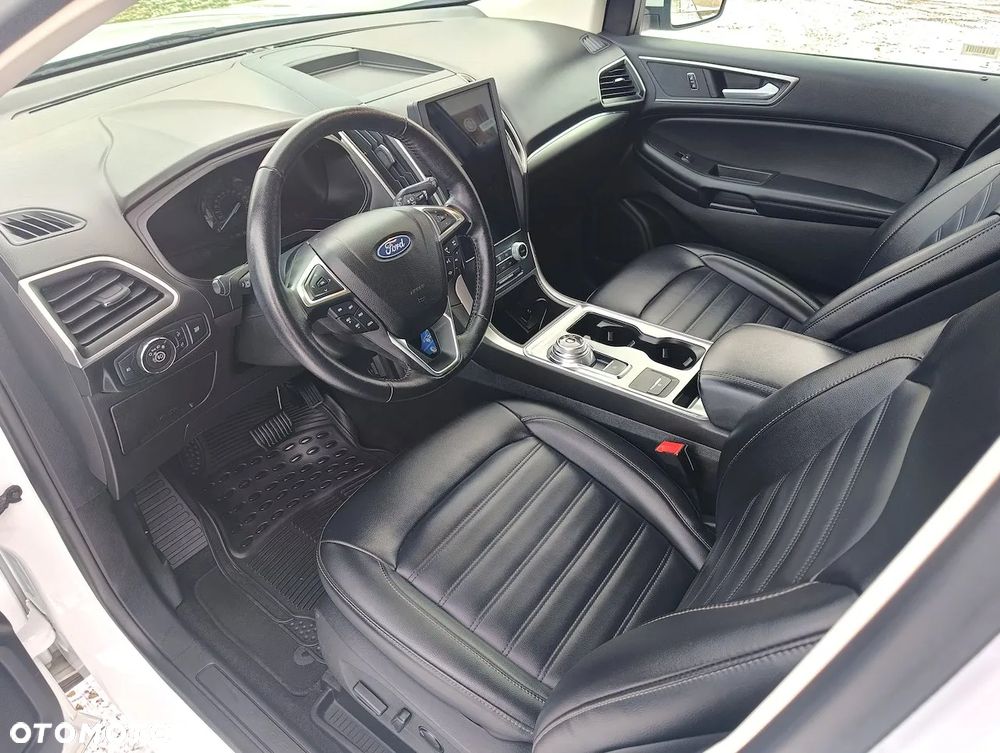 Ford Edge - 13