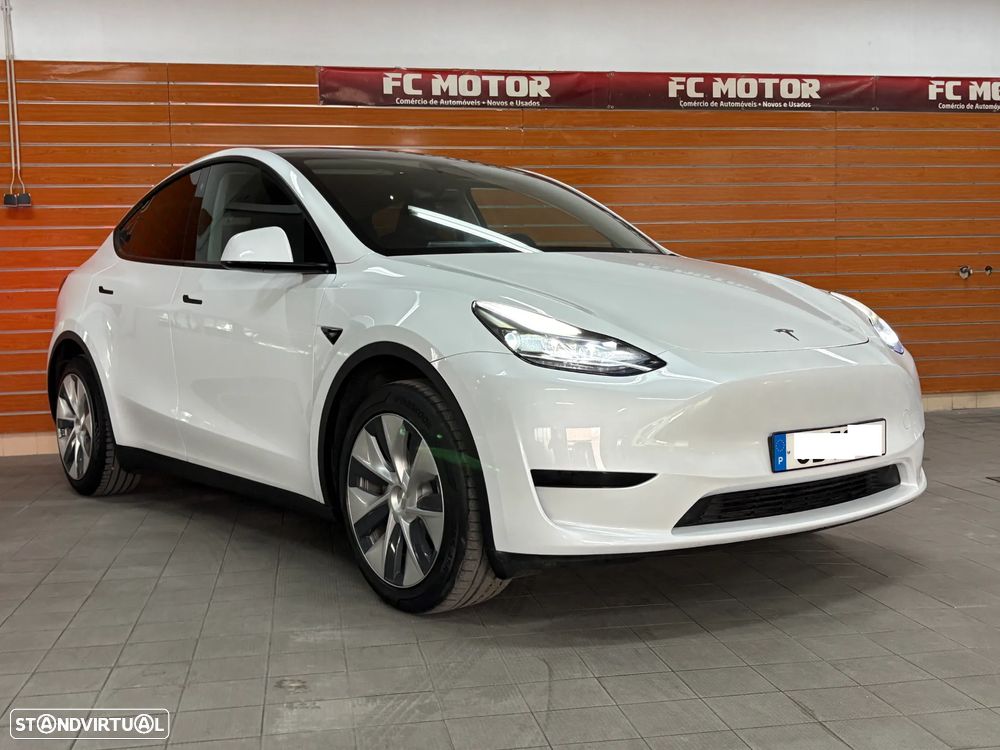 Tesla Model Y RWD - 1