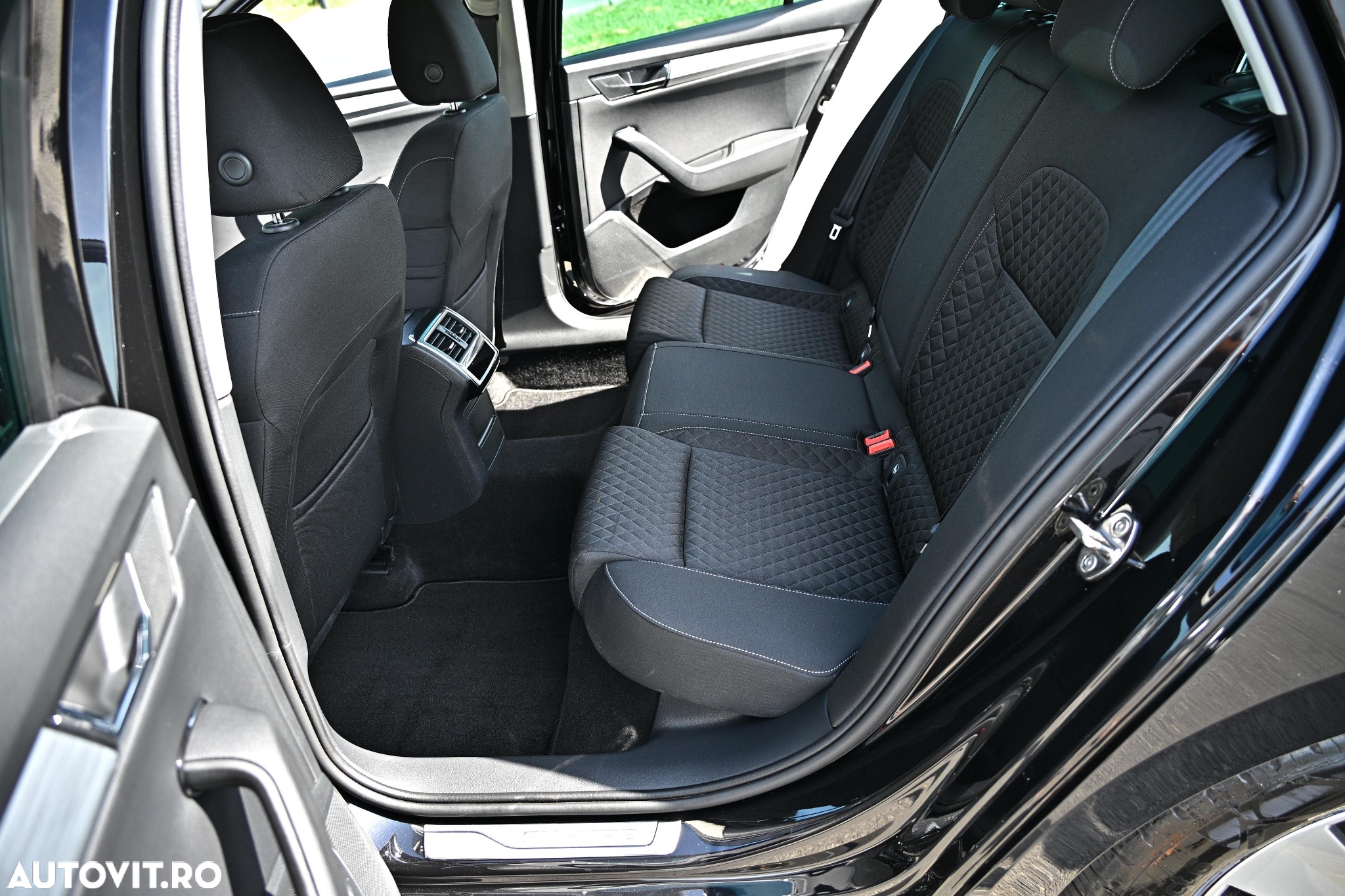 Skoda Superb 2.0 TDI DSG Style - 19