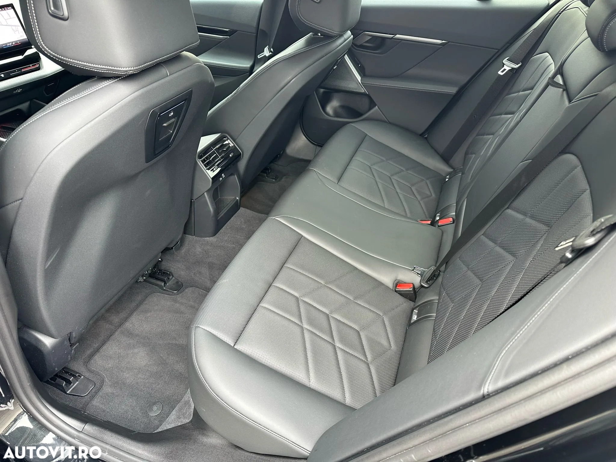 BMW Seria 5 520i Aut. - 14