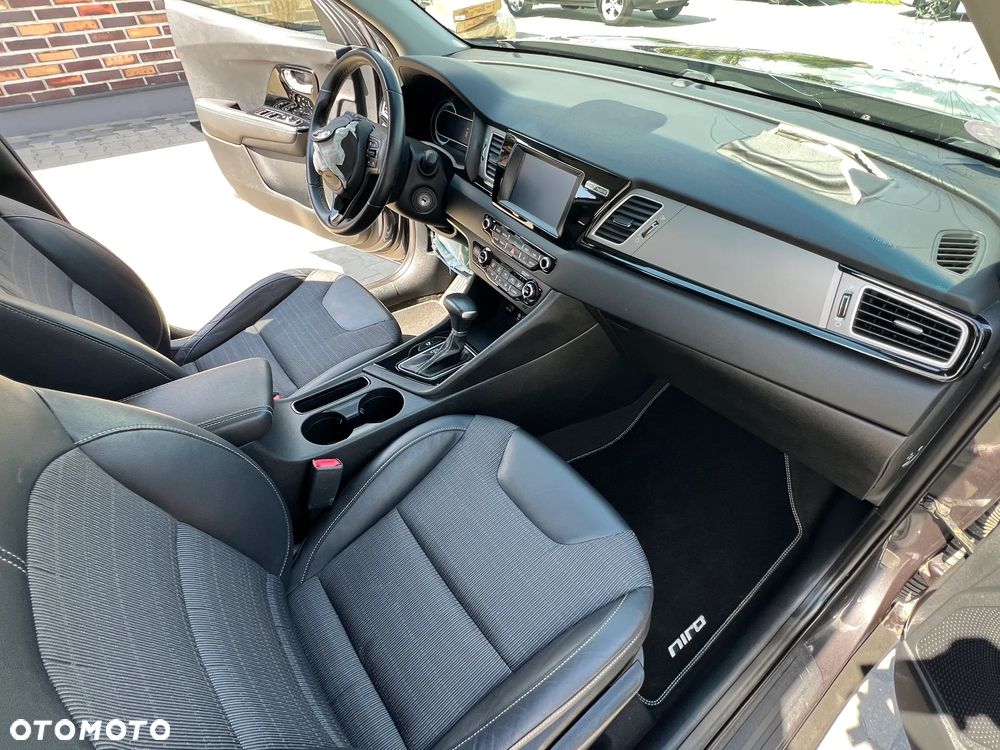 Kia Niro 1.6 GDI 2WD Vision - 10
