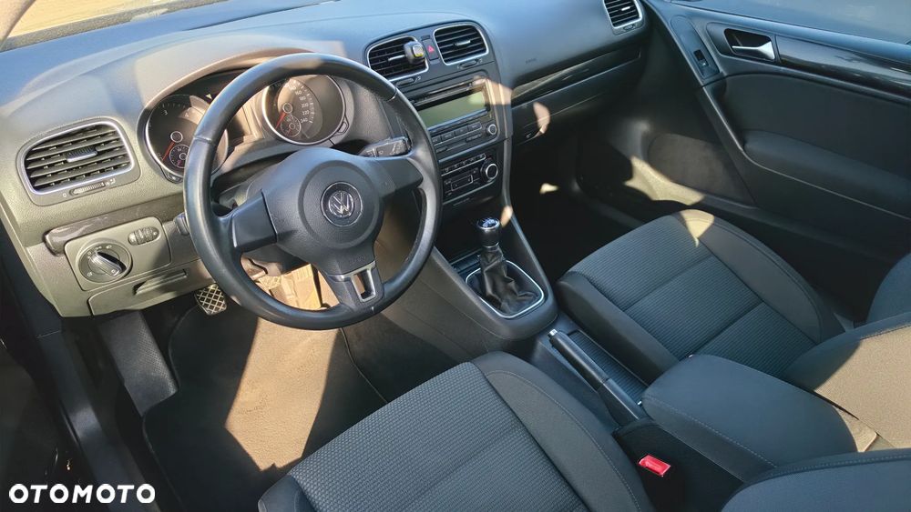 Volkswagen Golf 1.6 TDI DPF Comfortline - 15