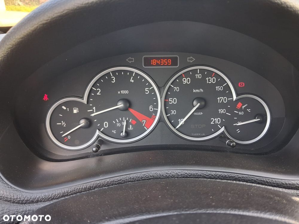 Peugeot 206 - 11
