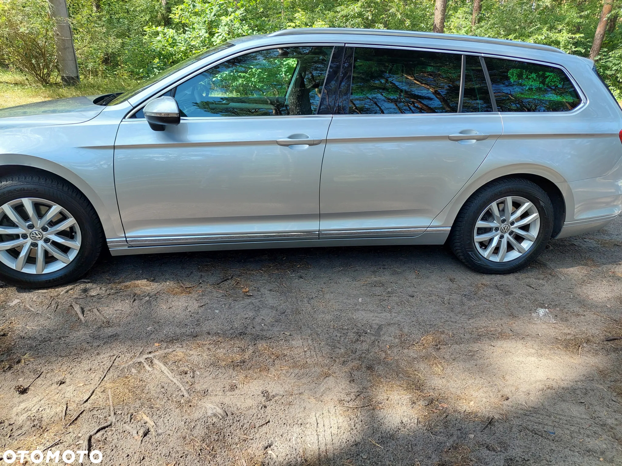 Volkswagen Passat 2.0 TDI BMT Comfortline - 16
