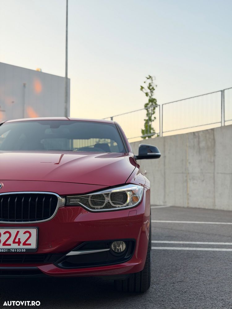 BMW Seria 3 320d Aut. Sport Line - 9