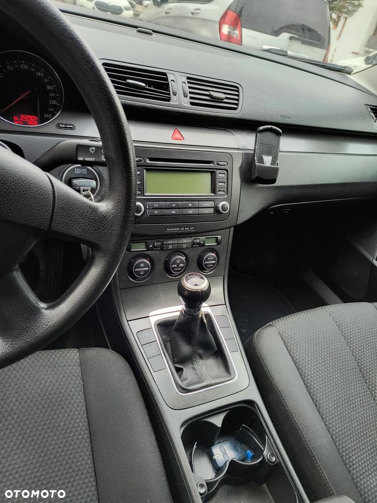 Volkswagen Passat 1.9 TDI DPF Comfortline - 12