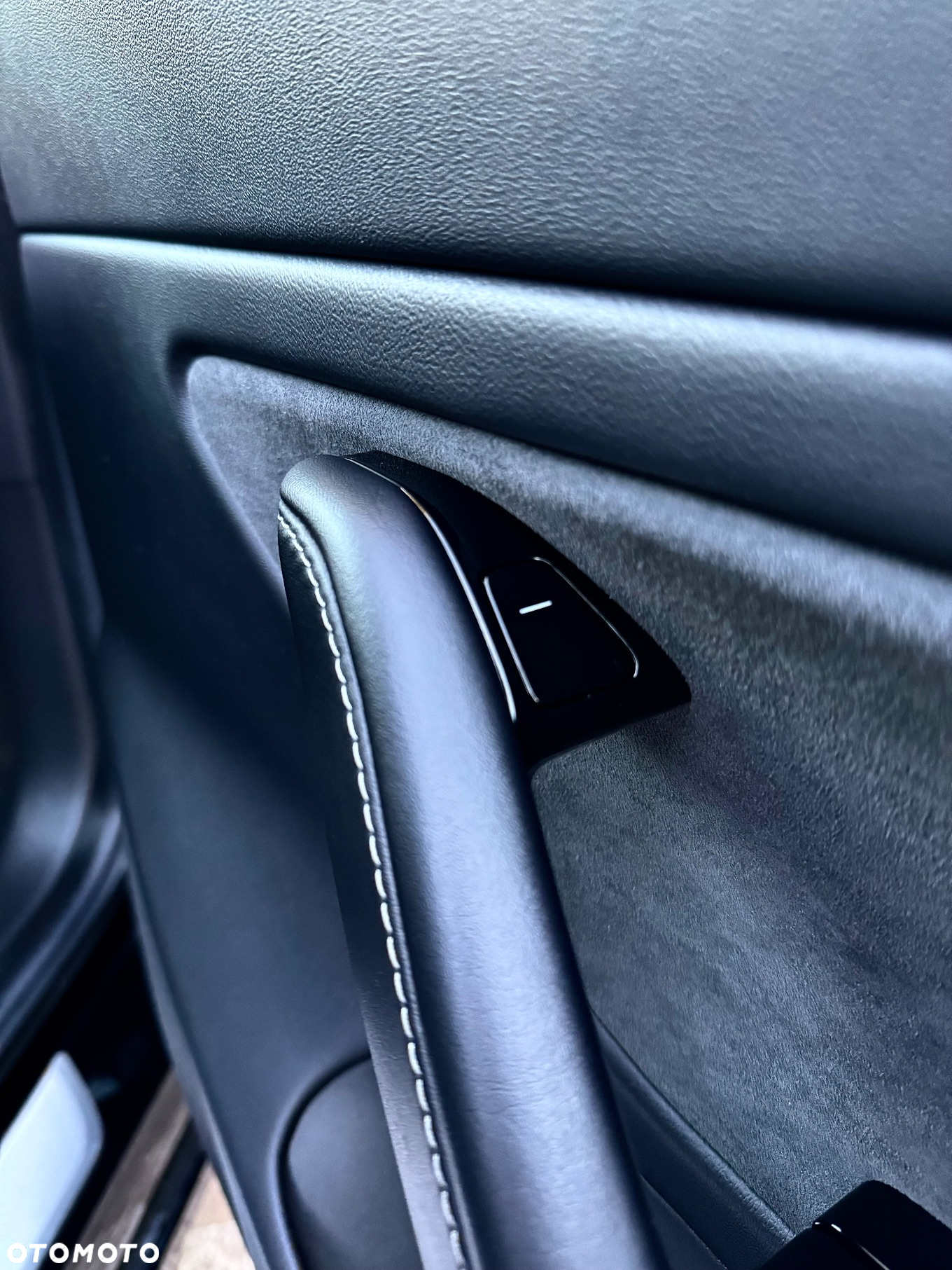 Tesla Model 3 Standard Reichweite Plus Hinterradantrieb - 31