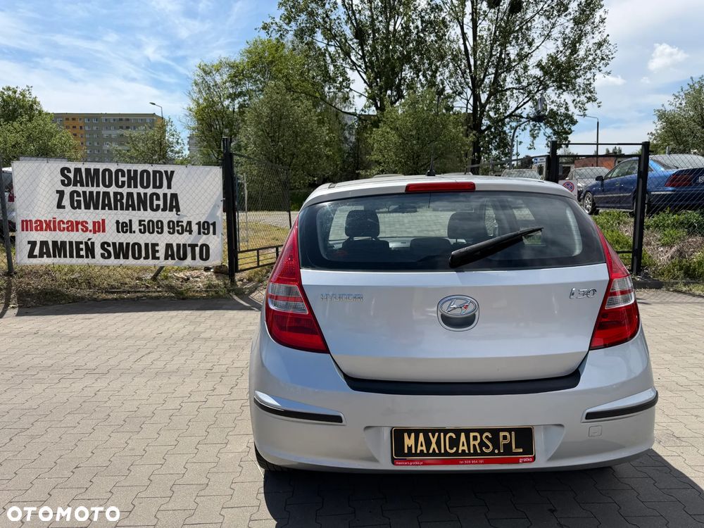 Hyundai i30 1.6 Comfort - 4