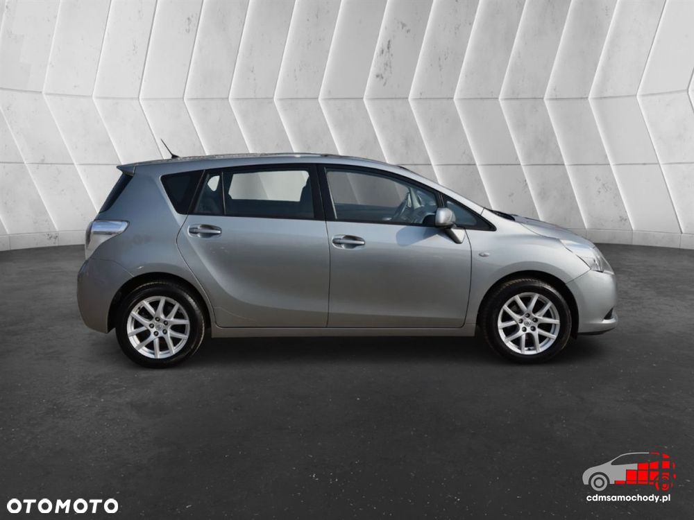 Toyota Verso 1.6 Active 7os - 11