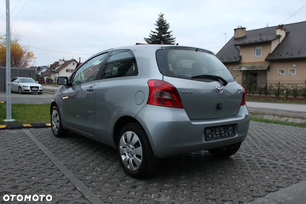 Toyota Yaris - 9
