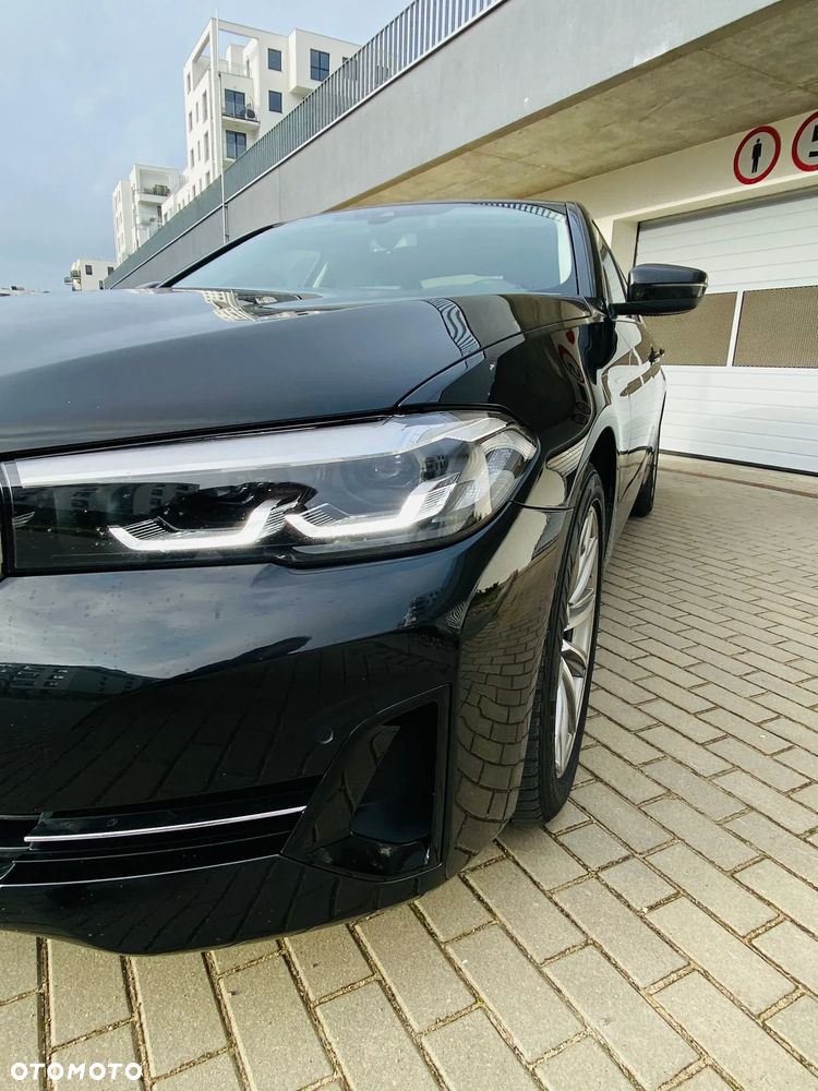 BMW Seria 5 530i xDrive - 31