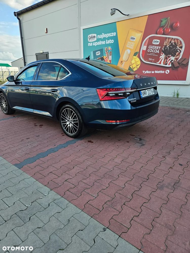 Skoda Superb 2.0 TDI SCR Ambition DSG - 5