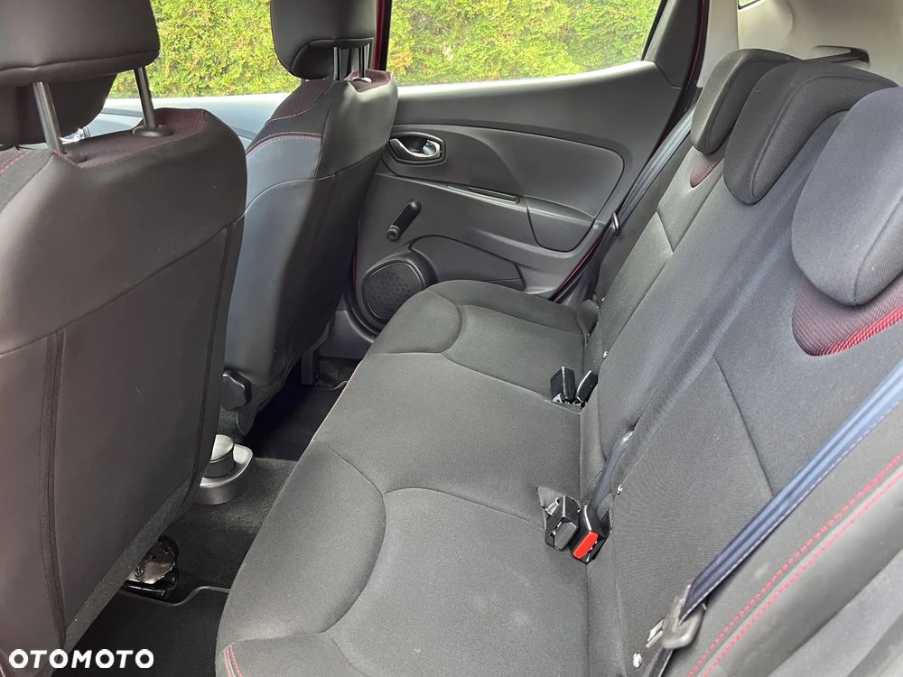 Renault Clio - 19