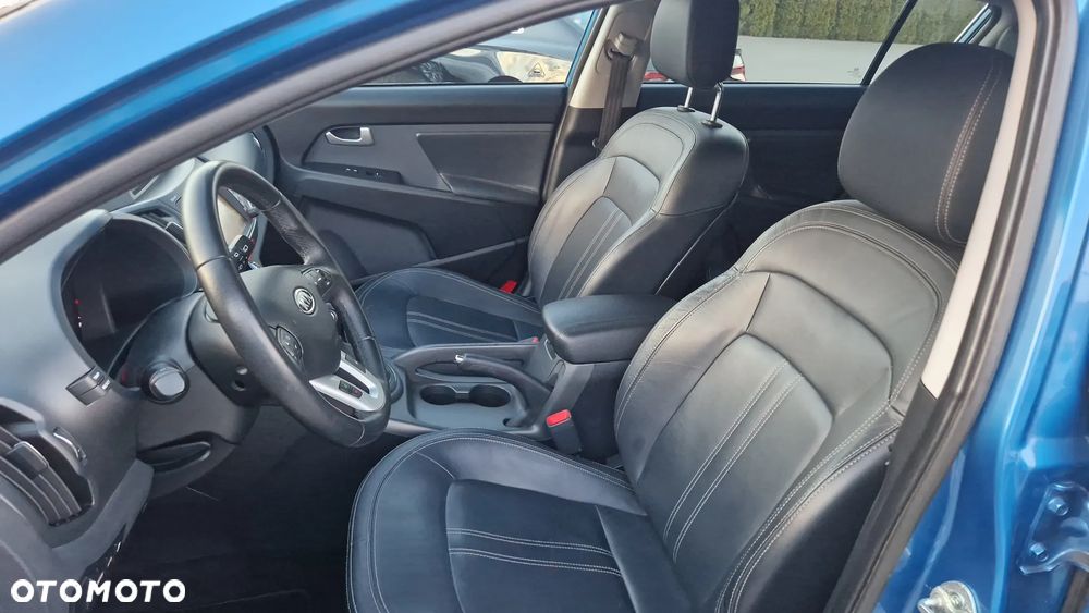 Kia Sportage 2.0 CRDI 4WD Automatik Spirit - 17