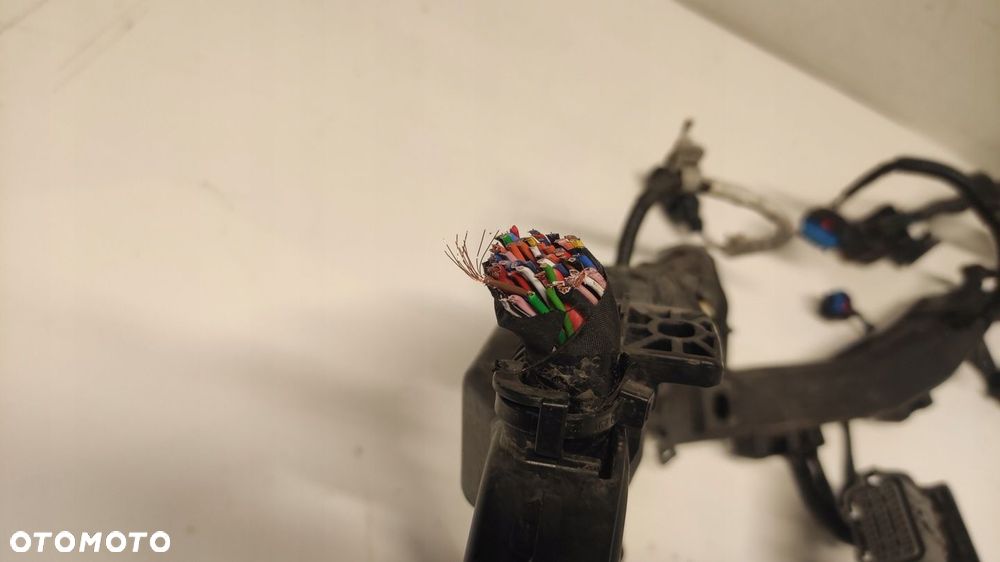 WIĄZKA INSTALACJA PLUSOWA KLEMA PLUS KIA CEED 1.5 T-GDI G4LH 91855-J7251 - 5