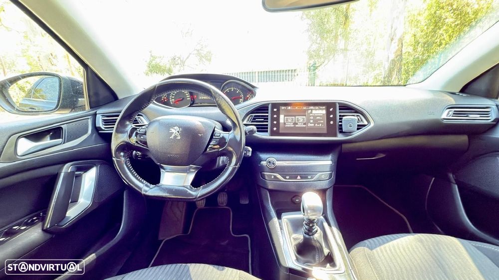 Peugeot 308 SW 1.6 BlueHDi Active - 29