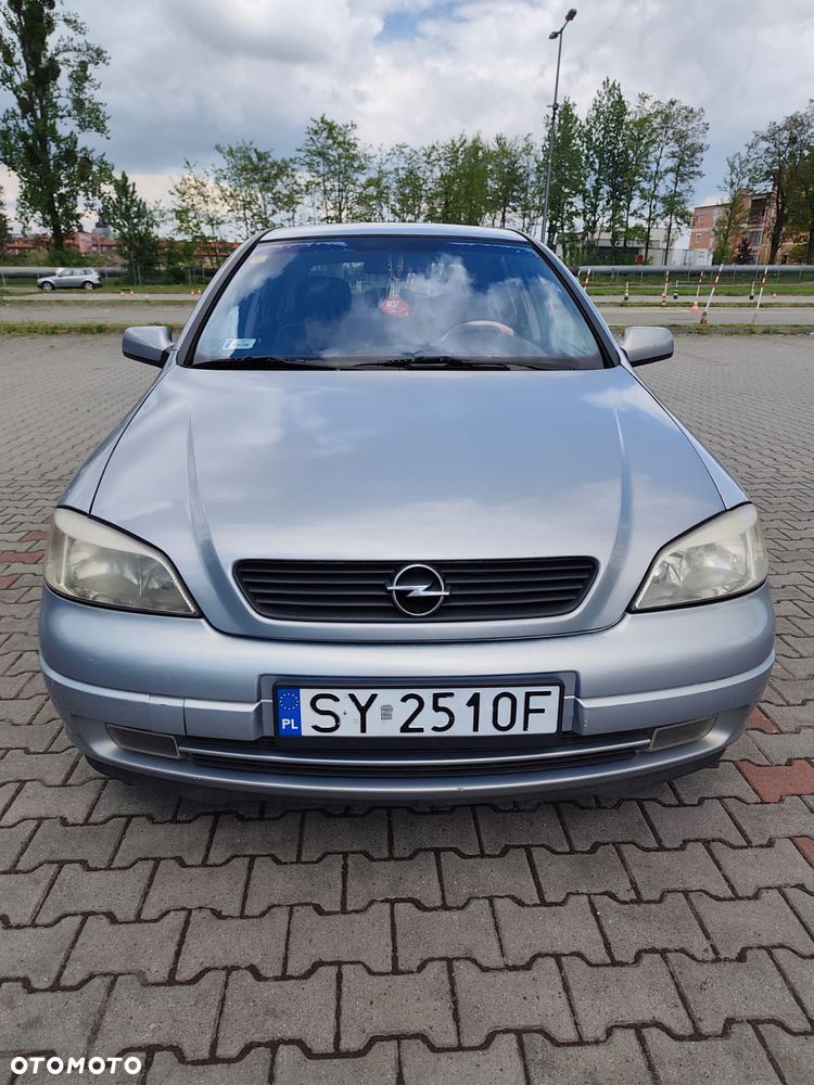 Opel Astra - 2