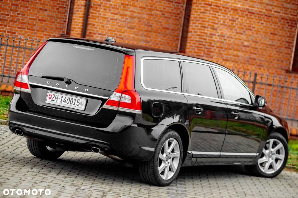 Volvo V70 T6 AWD Geartronic Momentum - 9