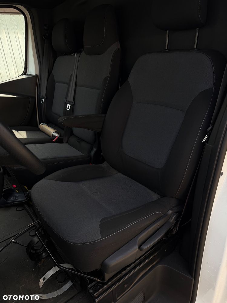 Renault Trafic - 8