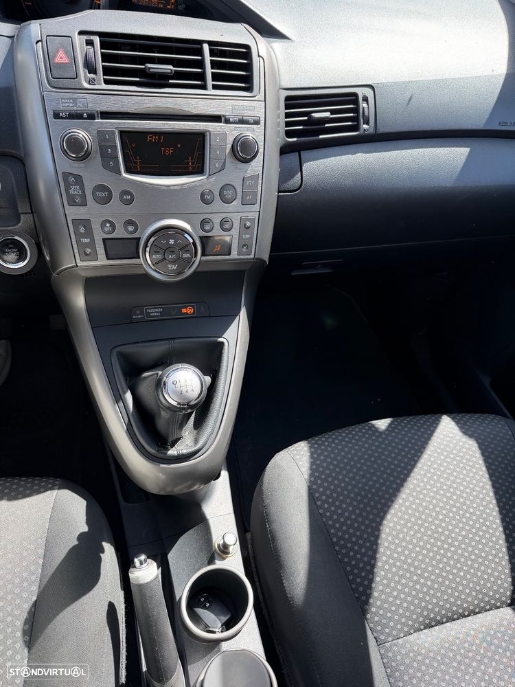 Toyota Verso 2.0 D-4D Exclusive - 13